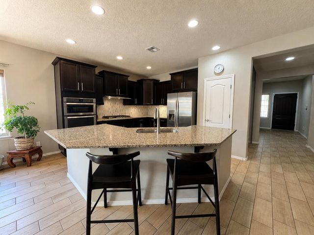 9535 Iron Rock Drive NW, Albuquerque, NM 87114