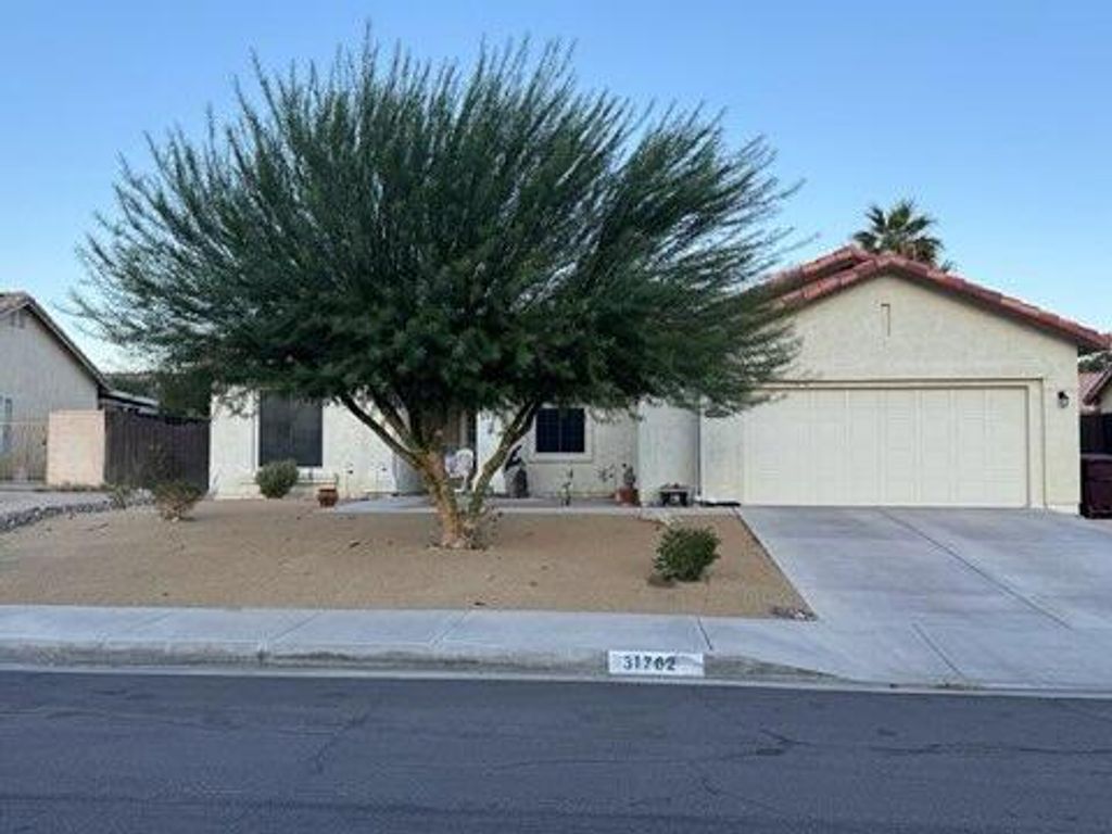 31762 Via Pared, Thousand Palms, CA 92276