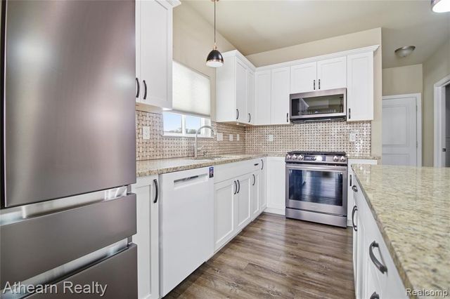 8197 Hidden Cove Court, Grand Blanc, MI 48439