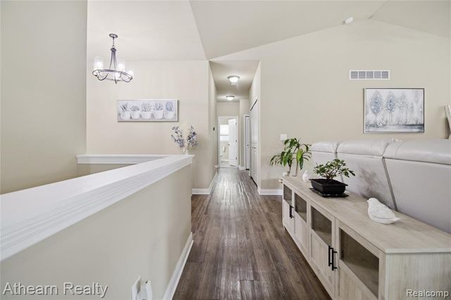 8197 Hidden Cove Court, Grand Blanc, MI 48439