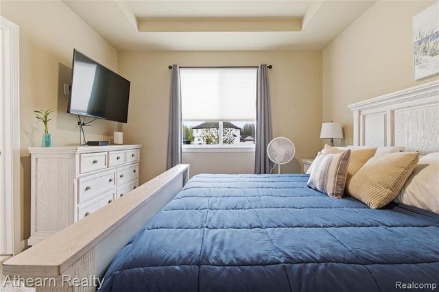 8197 Hidden Cove Court, Grand Blanc, MI 48439