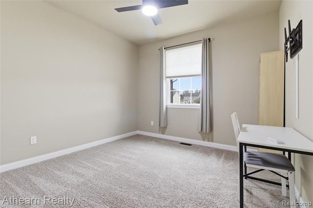 8197 Hidden Cove Court, Grand Blanc, MI 48439