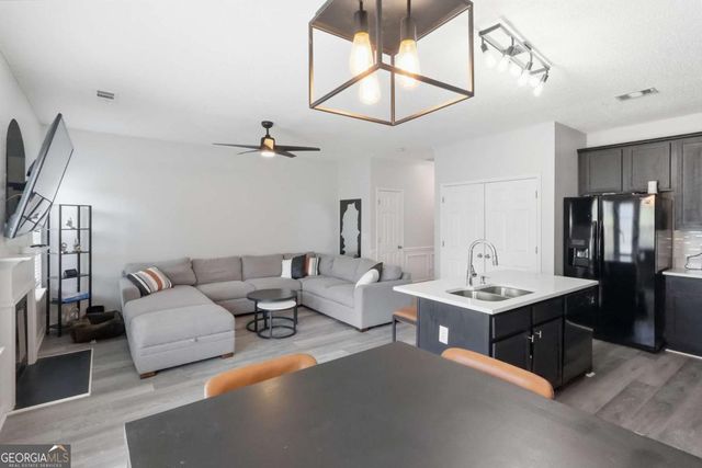 2550 Capella Circle SW, Atlanta, GA 30331