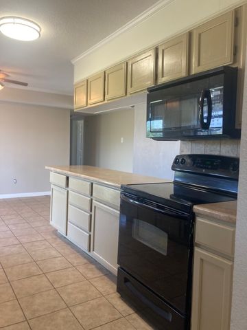 795 Dove Hill Lane, China Spring, TX 76633