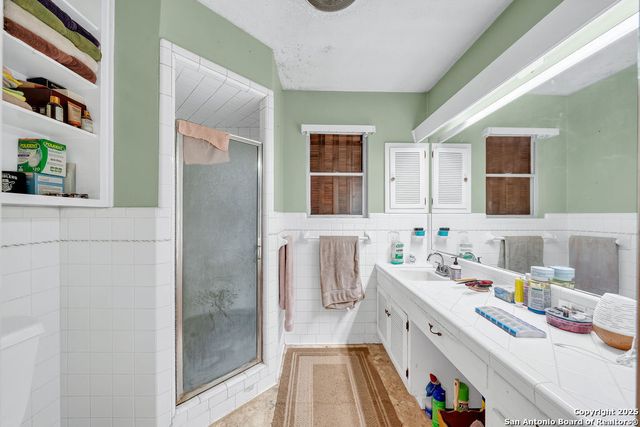 3923 Longridge Drive, San Antonio, TX 78228