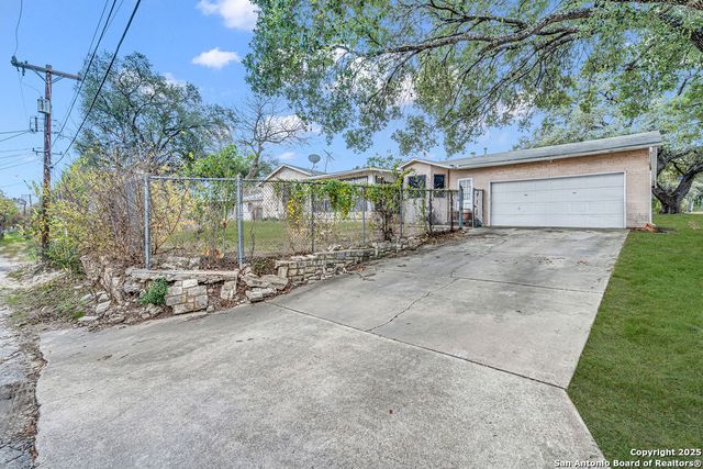 3923 Longridge Drive, San Antonio, TX 78228