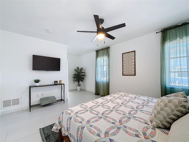 1046 LEE STREET, Englewood, FL 34224