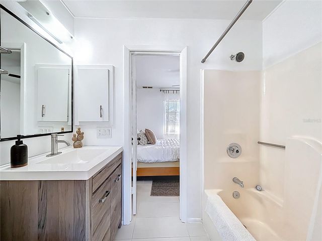 1046 LEE STREET, Englewood, FL 34224