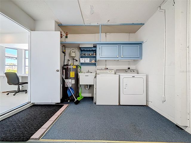 1046 LEE STREET, Englewood, FL 34224