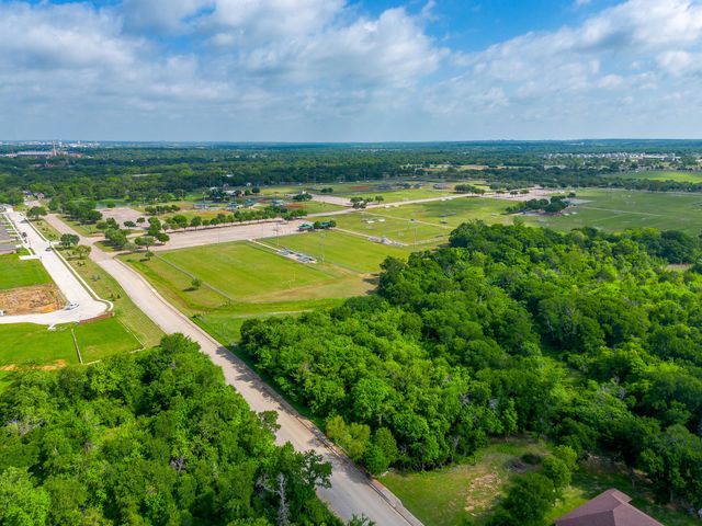 1193 S Brazos Avenue, Cleburne, TX 76031