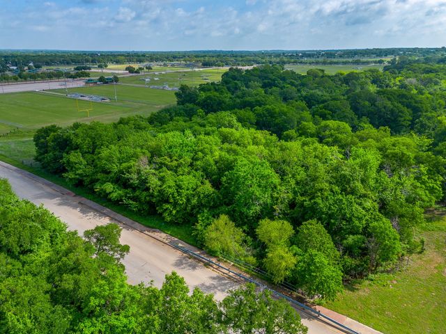 1193 S Brazos Avenue, Cleburne, TX 76031