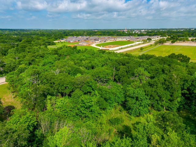 1193 S Brazos Avenue, Cleburne, TX 76031