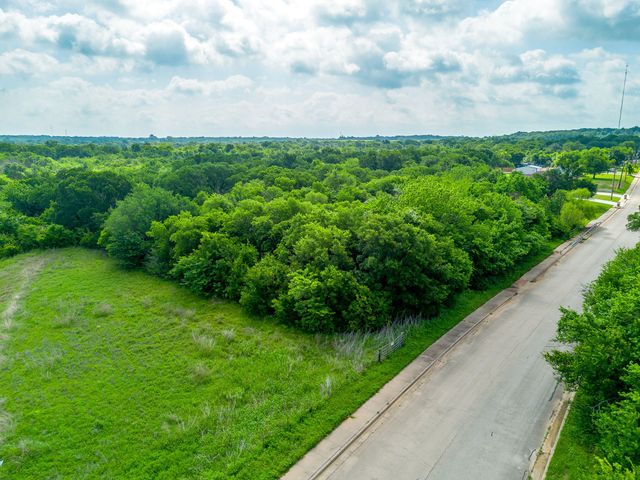 1193 S Brazos Avenue, Cleburne, TX 76031