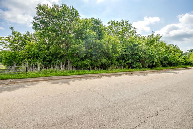 1193 S Brazos Avenue, Cleburne, TX 76031