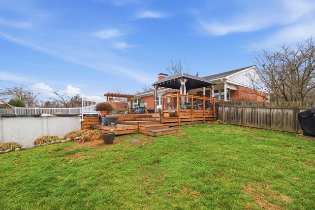 456 Blackfoot Trail, Frankfort, KY 40601