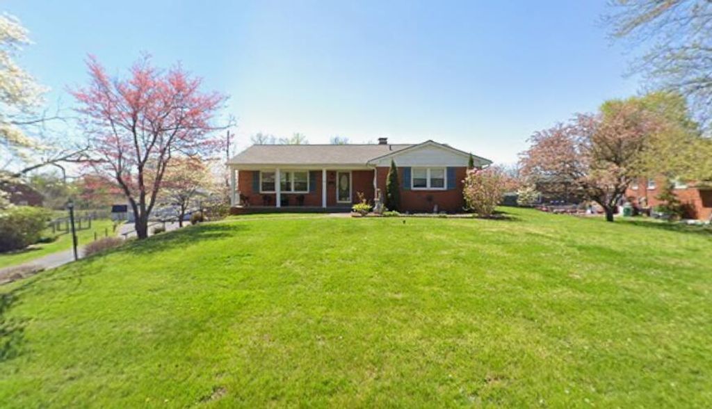 456 Blackfoot Trail, Frankfort, KY 40601