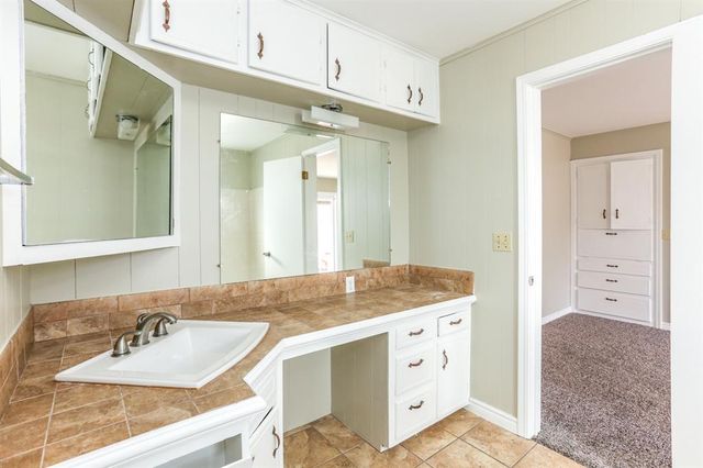 401 E 7th Street, Edmond, OK 73034