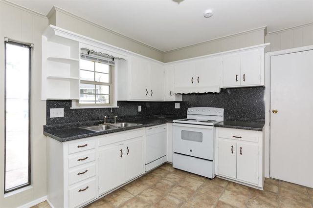 401 E 7th Street, Edmond, OK 73034