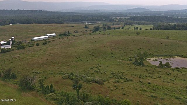 1820 Co Rte 7, Ancram, NY 12502