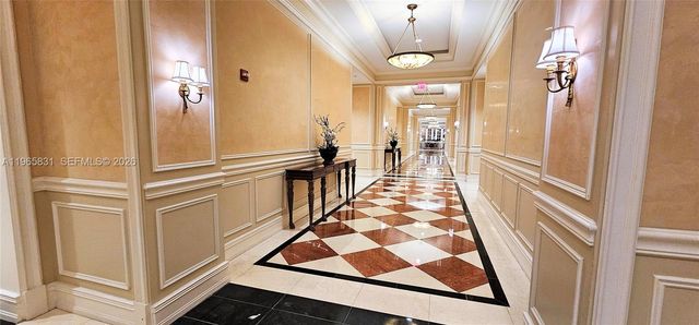 16102 Emerald Estates Dr 306, Weston, FL 33331