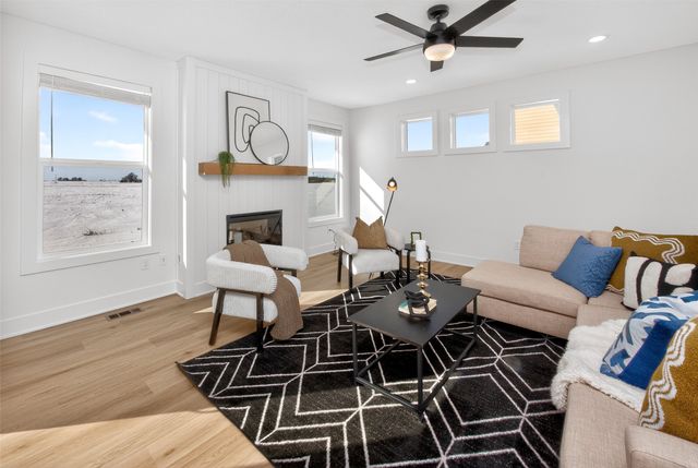 4672 180th Street, Urbandale, IA 50323