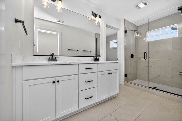 4672 180th Street, Urbandale, IA 50323