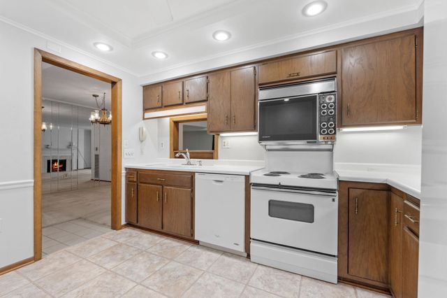 1101 Sibley Memorial Highway 306, Lilydale, MN 55118