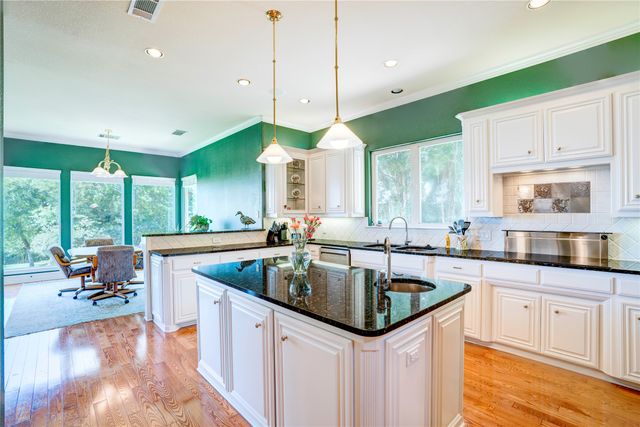 1132 Mallard Pointe Drive, Grand Prairie, TX 75104