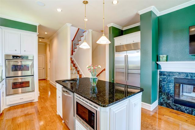 1132 Mallard Pointe Drive, Grand Prairie, TX 75104