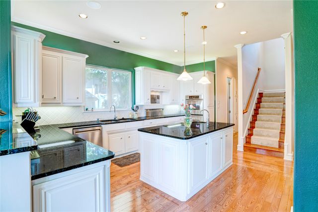 1132 Mallard Pointe Drive, Grand Prairie, TX 75104