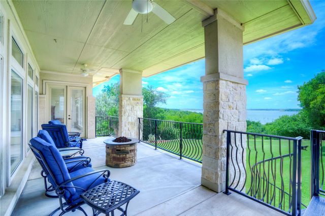 1132 Mallard Pointe Drive, Grand Prairie, TX 75104