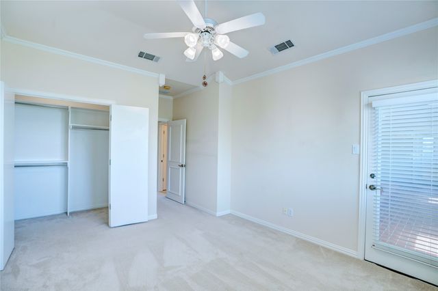 1132 Mallard Pointe Drive, Grand Prairie, TX 75104