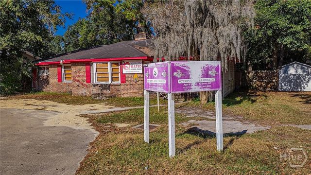 110 E Derenne Avenue, Savannah, GA 31405