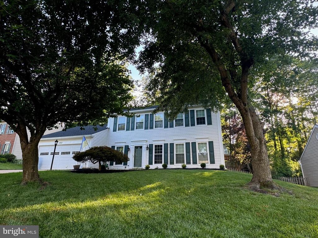 12562 CRICKET LN, Woodbridge, VA 22192