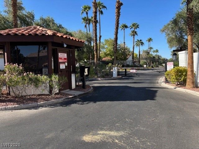 2675 San Lago Court, Las Vegas, NV 89121