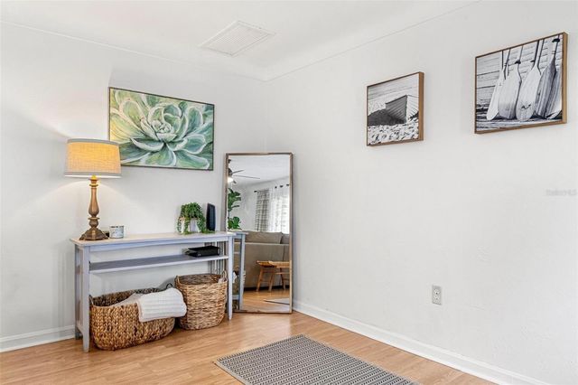 6190 36TH AVENUE N, St Petersburg, FL 33710