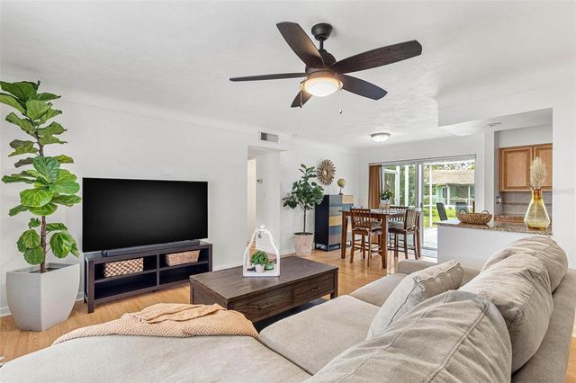 6190 36TH AVENUE N, St Petersburg, FL 33710