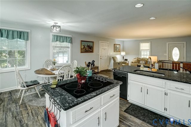 12234 Harris Town Ln, Rockville, VA 23146