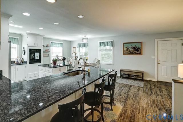 12234 Harris Town Ln, Rockville, VA 23146