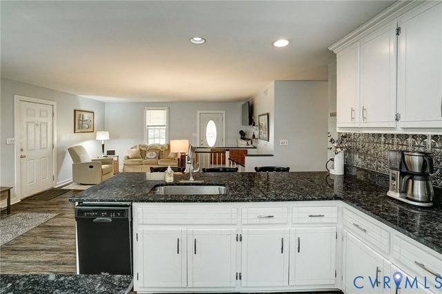 12234 Harris Town Ln, Rockville, VA 23146