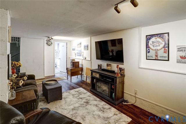 12234 Harris Town Ln, Rockville, VA 23146