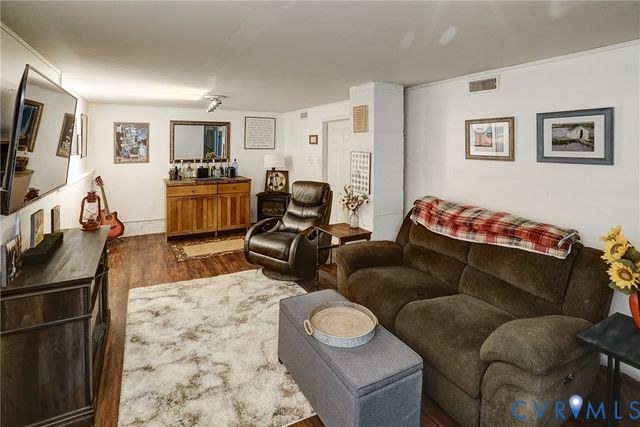 12234 Harris Town Ln, Rockville, VA 23146