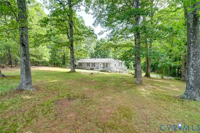 12234 Harris Town Ln, Rockville, VA 23146