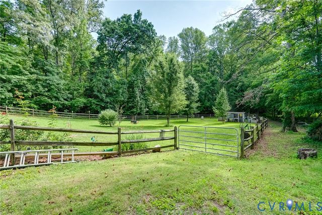 12234 Harris Town Ln, Rockville, VA 23146