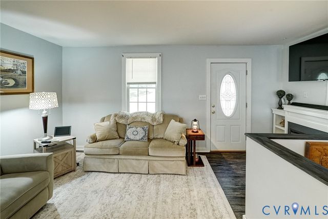 12234 Harris Town Ln, Rockville, VA 23146