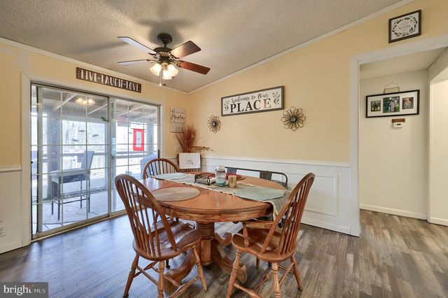 4790 CHAROLIS CT, Dover, PA 17315