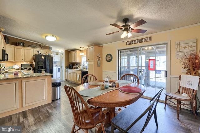 4790 CHAROLIS CT, Dover, PA 17315