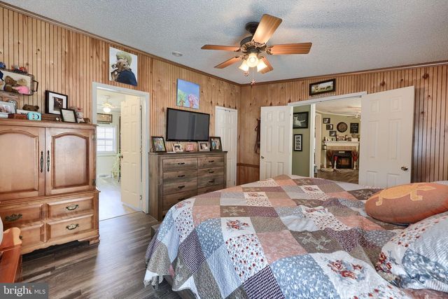 4790 CHAROLIS CT, Dover, PA 17315