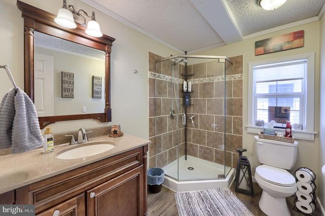 4790 CHAROLIS CT, Dover, PA 17315