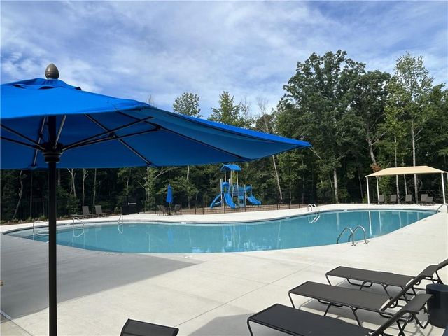 2828 Sweet Red Circle, Braselton, GA 30517